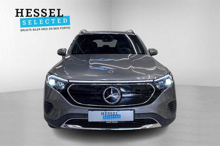 Grå Mercedes EQB300 fra 2024