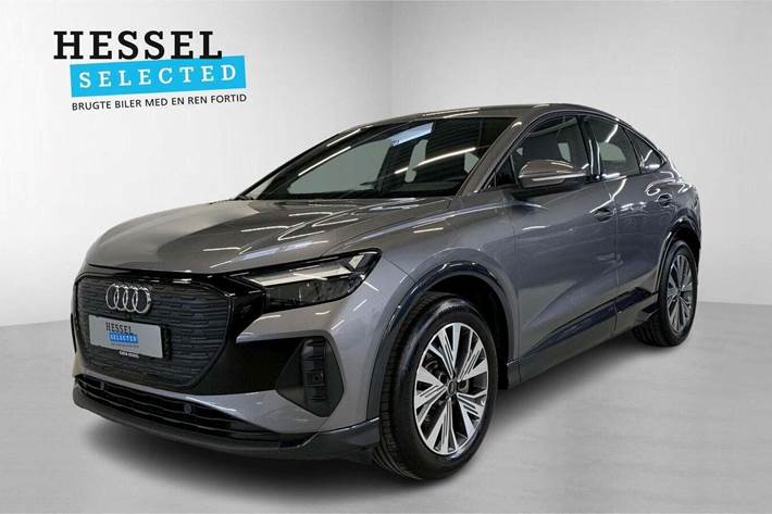 Grå Audi Q4 e-tron fra 2023