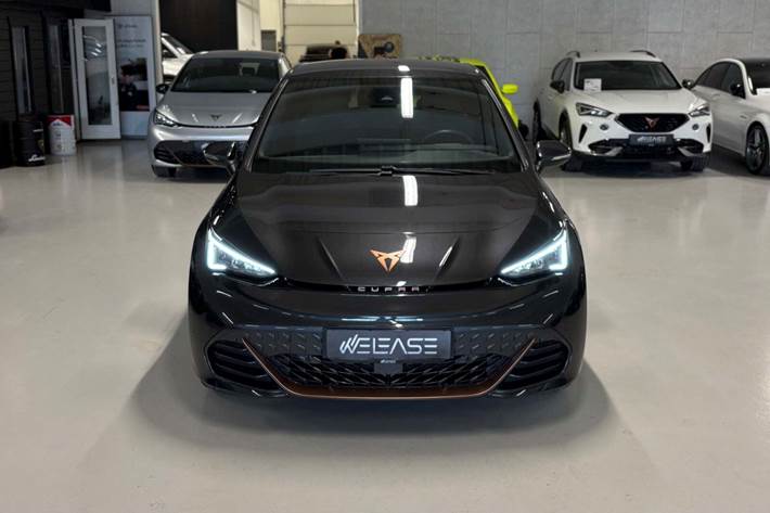 Sort Cupra Born fra 2024