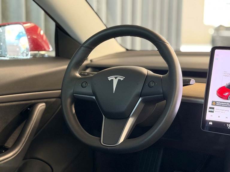 Tesla Model 3 Standard Range+ RWD