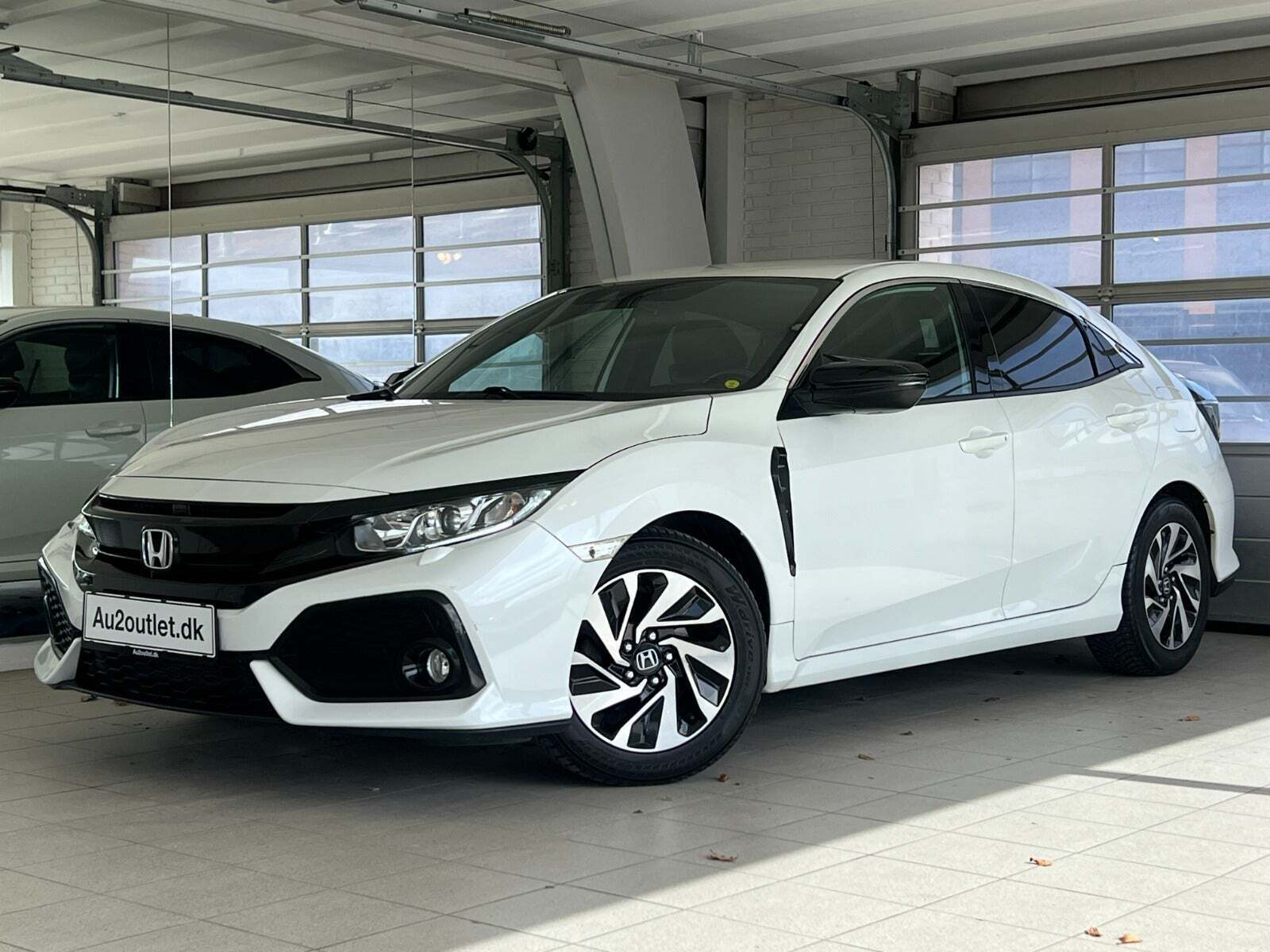Honda Civic 1,0 VTEC Turbo Elegance CVT