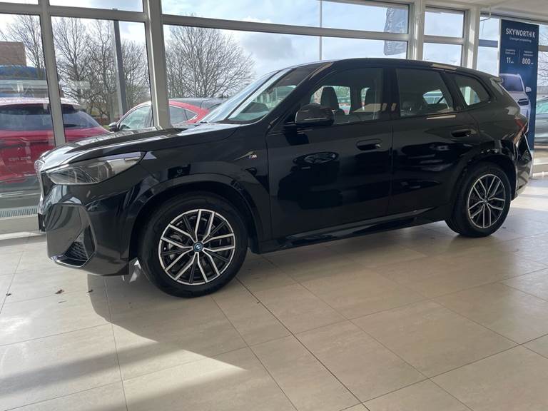 BMW iX1 xDrive30 EL M-Sport 4x4 313HK 5d Aut.