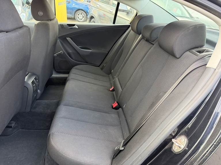 VW Passat 2,0 FSI Trendline 150HK