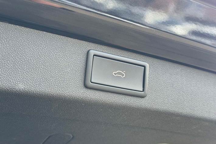 Sort Skoda Enyaq fra 2023