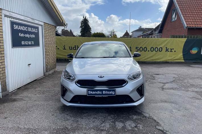 Sølv Kia ProCeed fra 2019