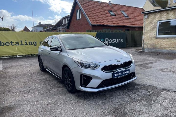 Sølv Kia ProCeed fra 2019