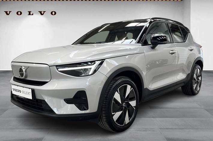Sølv Volvo EX40 fra 2024