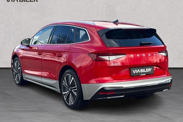 Rød Skoda Enyaq fra 2025