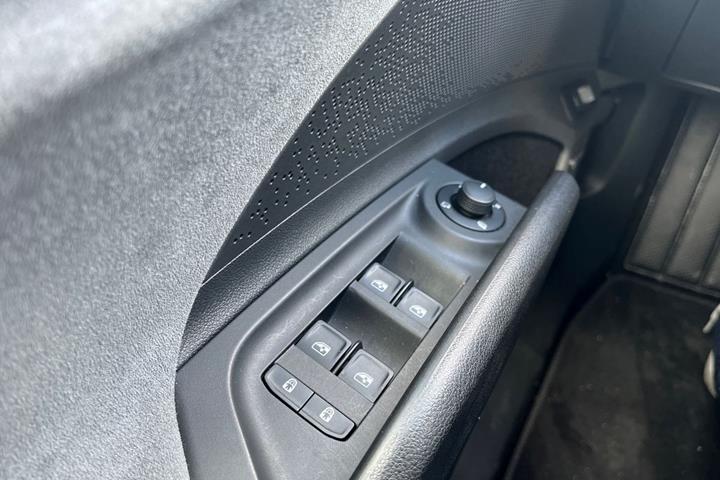 Rød Skoda Enyaq fra 2025