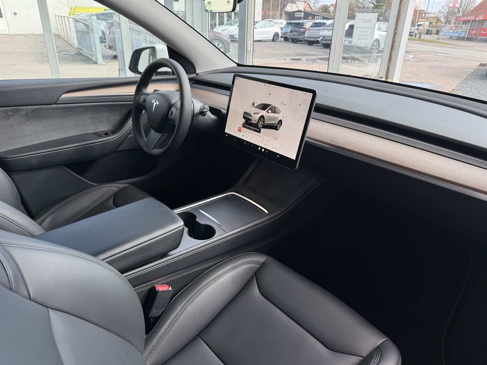 Tesla Model Y EL RWD 299HK 5d Aut.