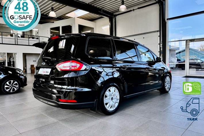 Sort Ford Galaxy fra 2016