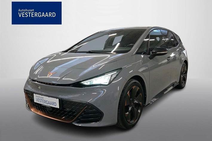 Grå Cupra Born fra 2022 set udefra