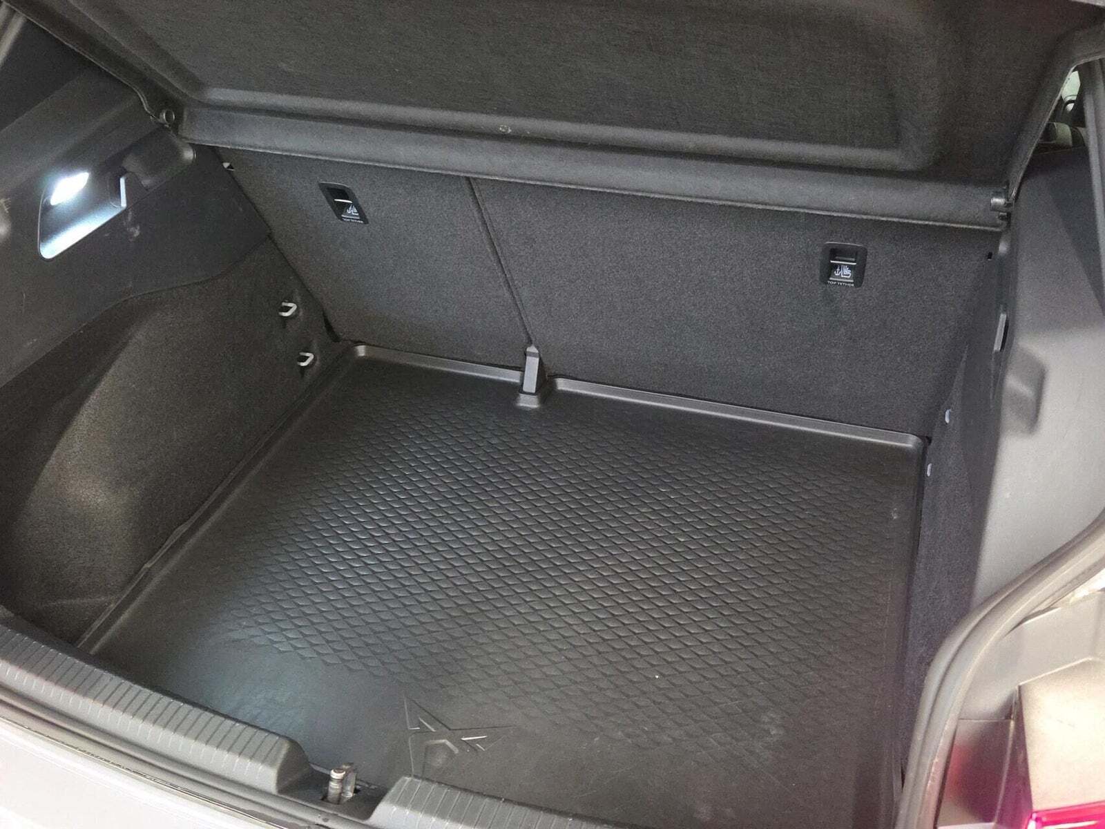 Grå Cupra Born fra 2022