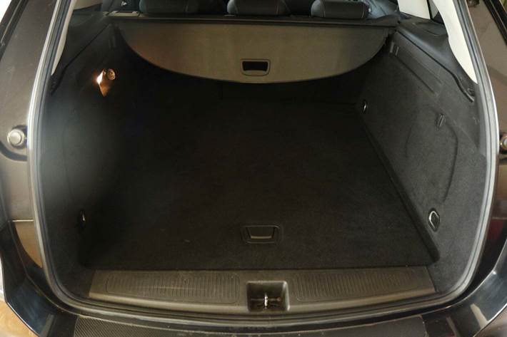 Grøn Opel Astra fra 2016