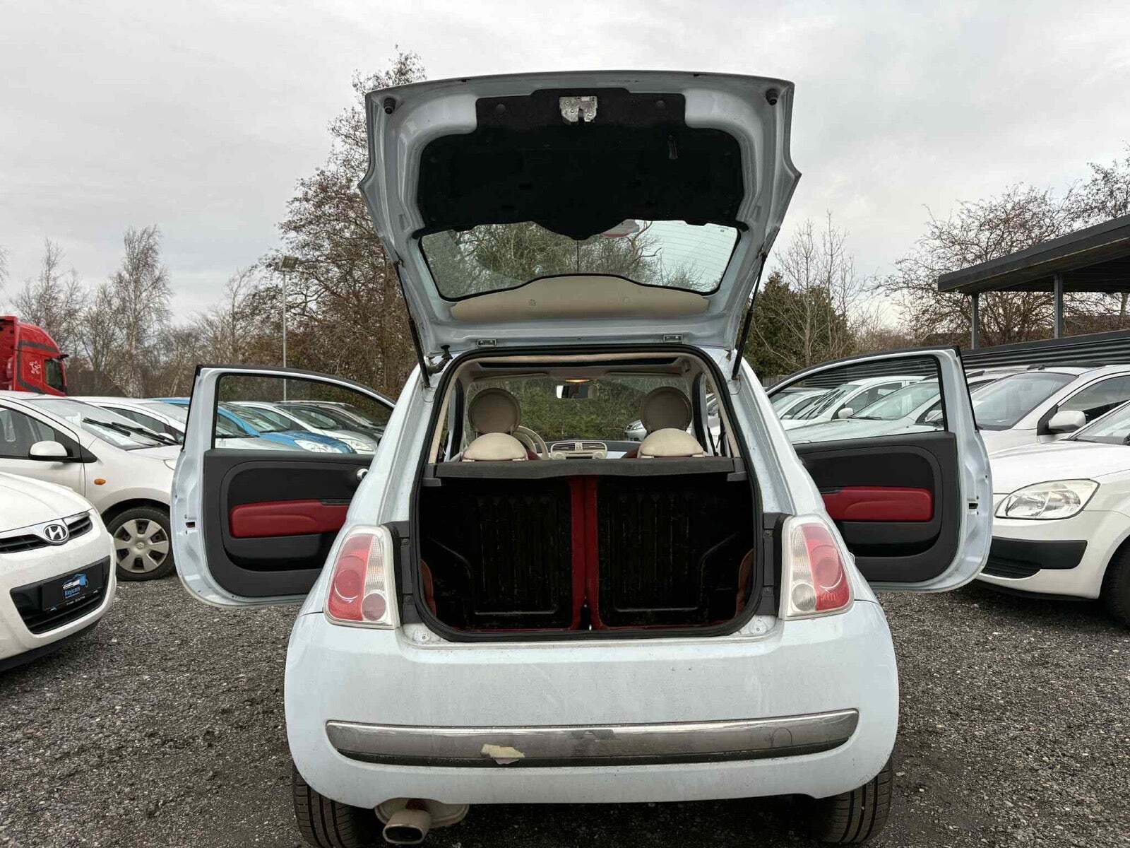Blå Fiat 500 fra 2009