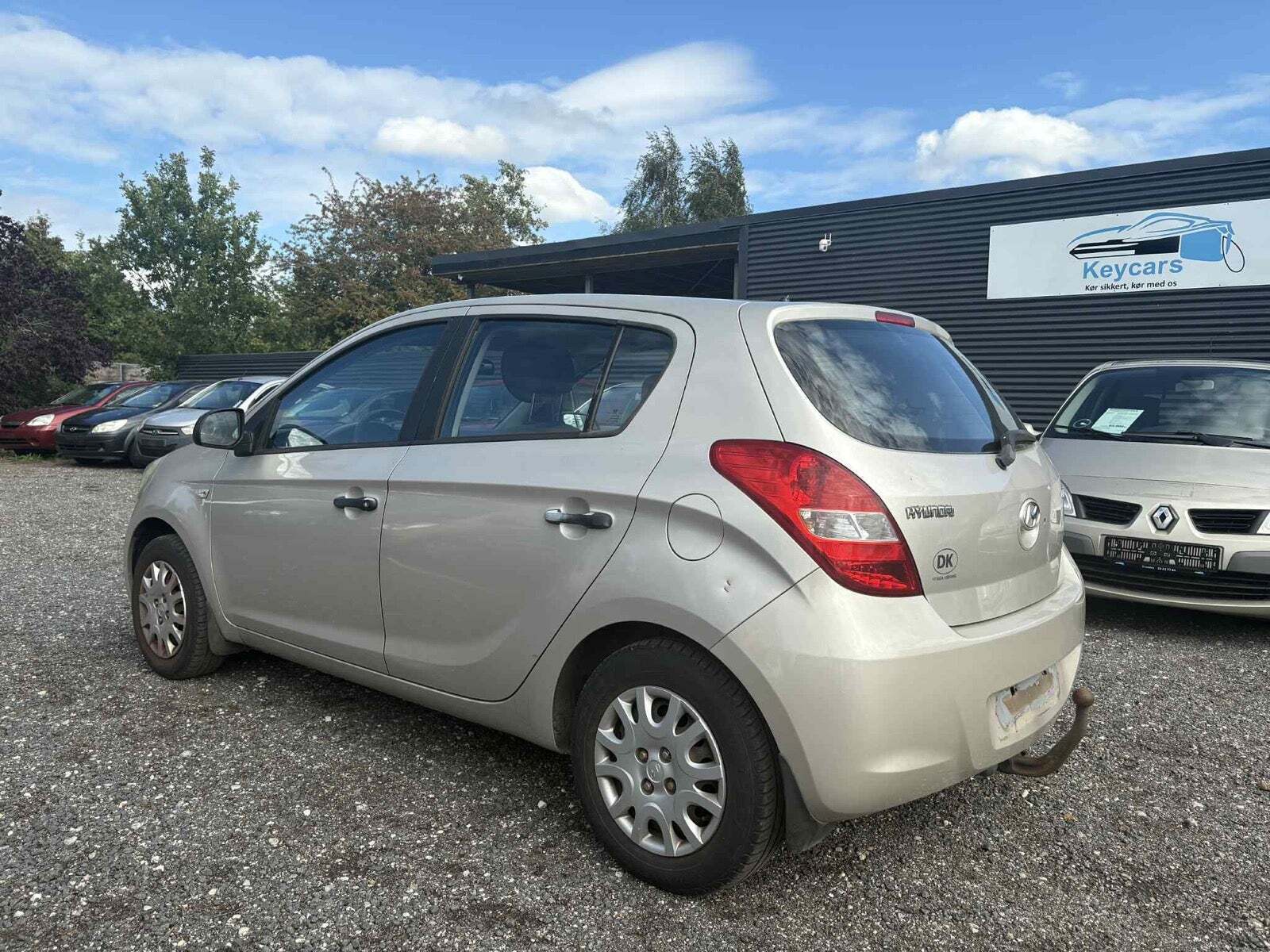 Sølv Hyundai i20 fra 2010