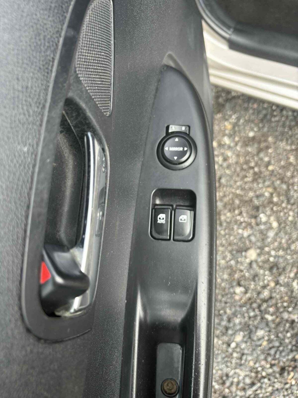 Sølv Hyundai i20 fra 2010