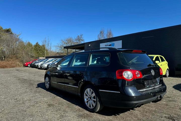 Sort VW Passat fra 2007