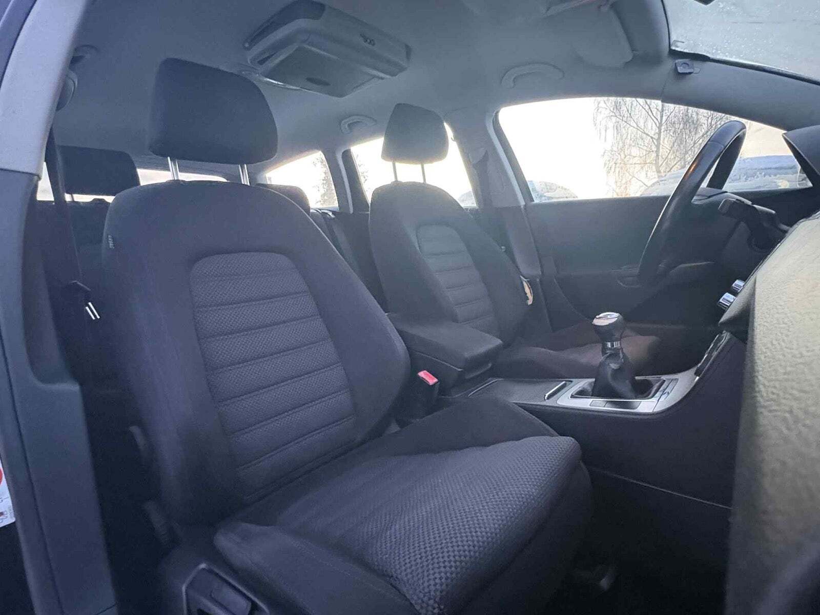 Sort VW Passat fra 2007