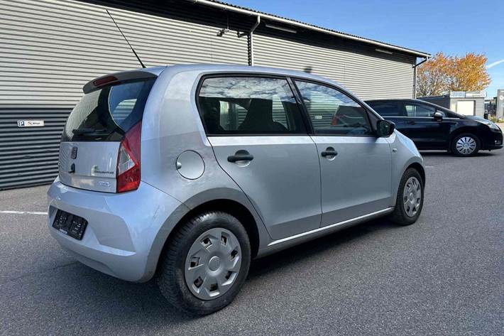 Grå Seat Mii fra 2013