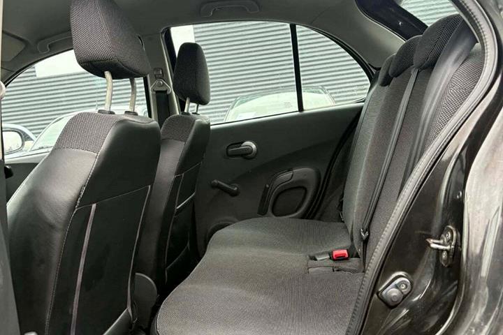 undefined Nissan Micra fra 2005