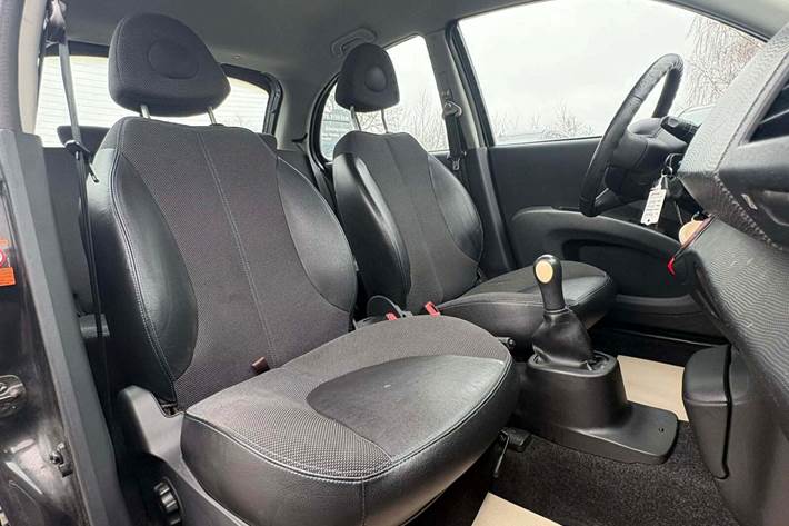 undefined Nissan Micra fra 2005