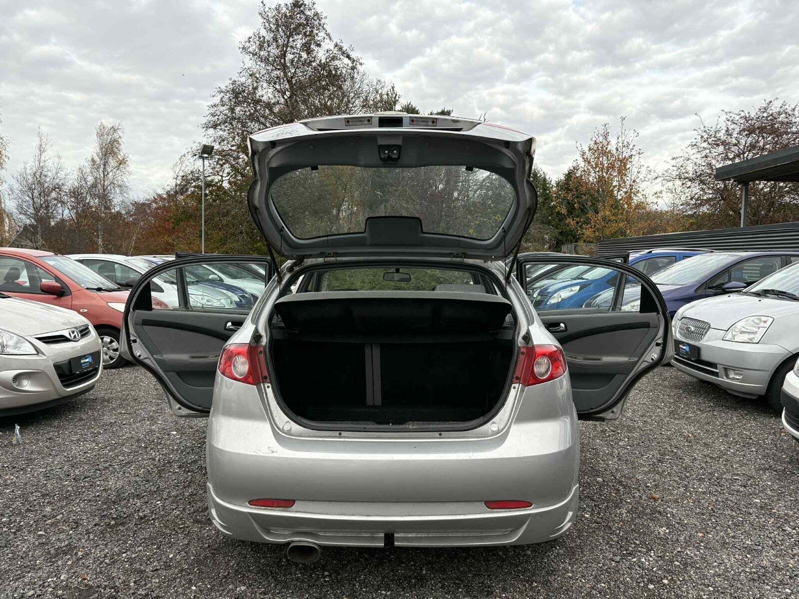 Sølv Chevrolet Lacetti fra 2008