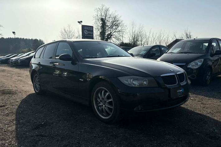 Sort BMW 320d fra 2007