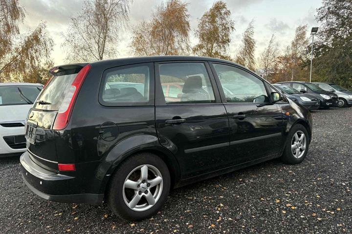 Blå Ford Focus C-MAX fra 2004