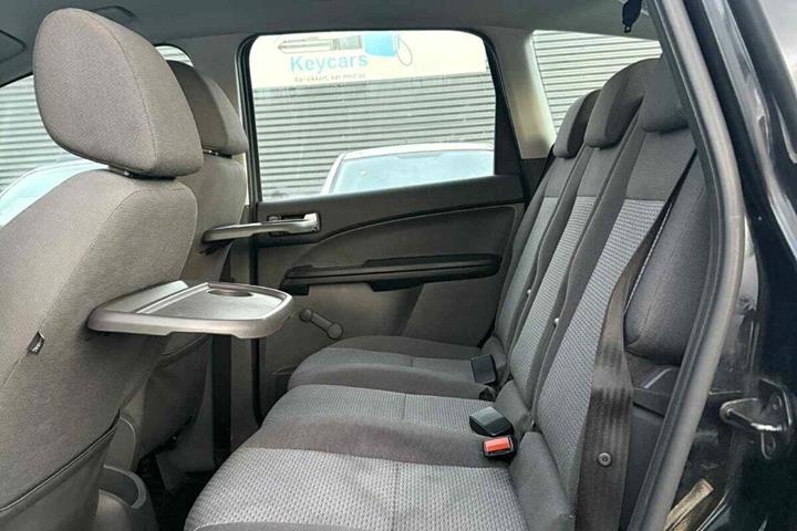 Blå Ford Focus C-MAX fra 2004 set indefra
