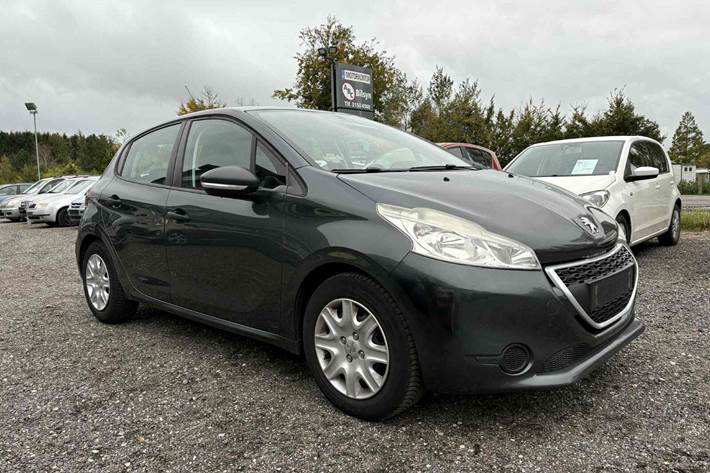 undefined Peugeot 208 fra 2012