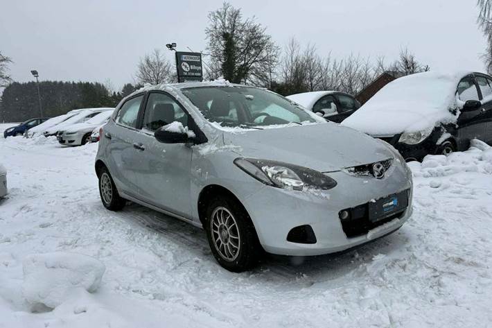 Sølv Mazda 2 fra 2008