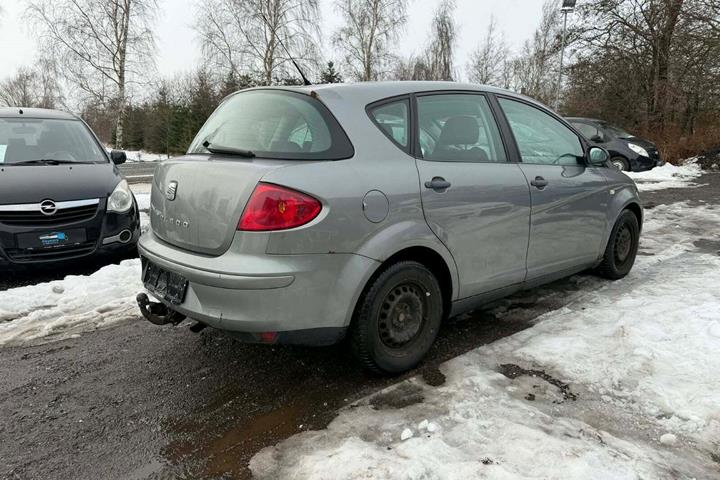 Grå Seat Toledo fra 2007