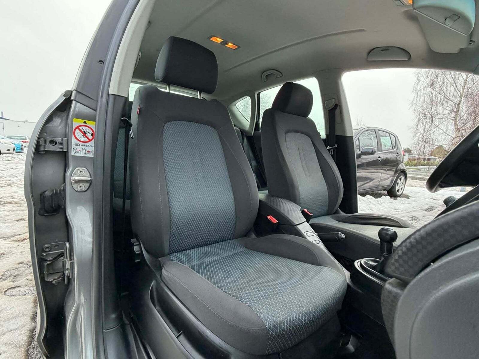 Grå Seat Toledo fra 2007