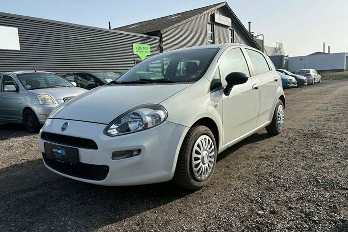 Hvid Fiat Punto fra 2012