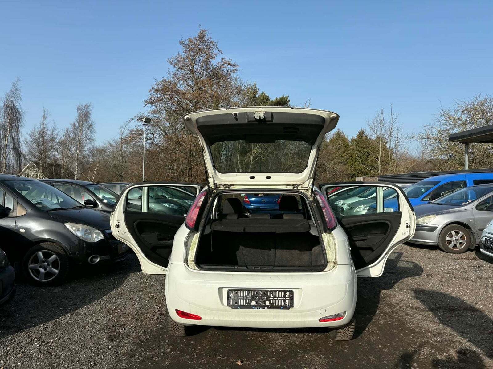 Hvid Fiat Punto fra 2012