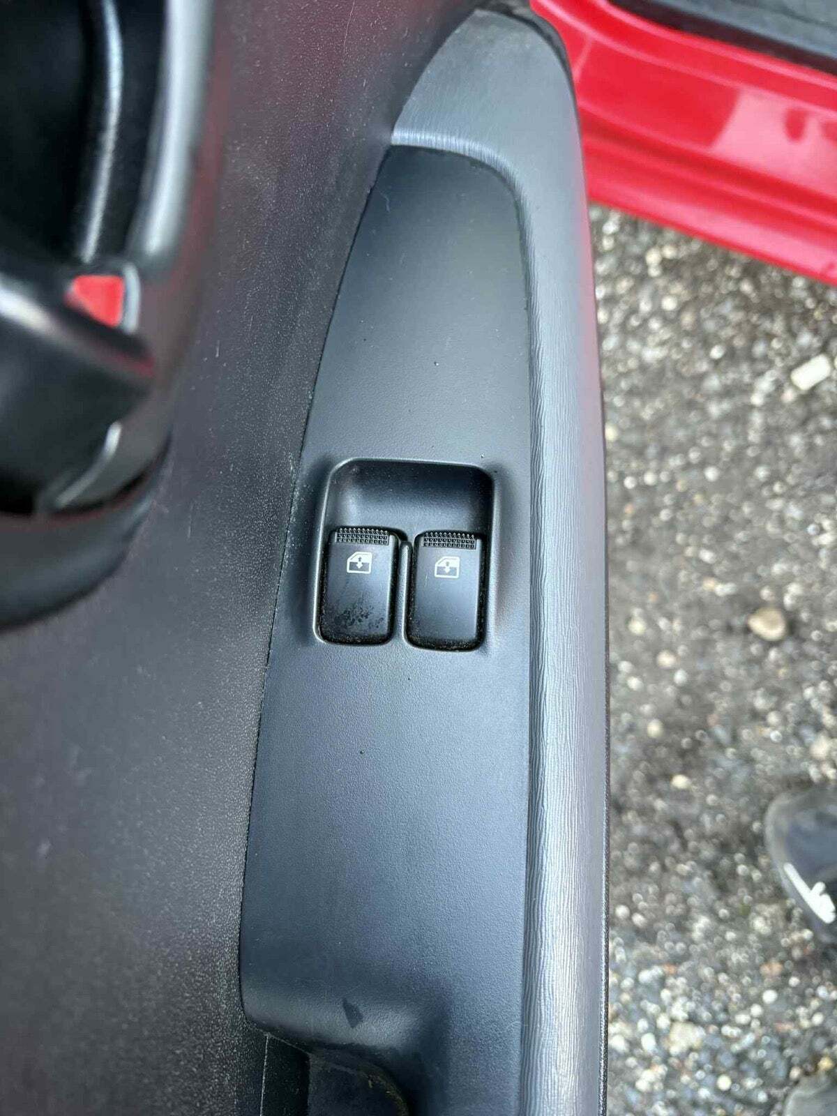 Rød Hyundai i10 fra 2012