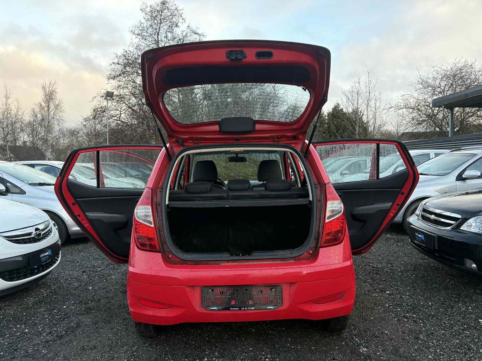 Rød Hyundai i10 fra 2012