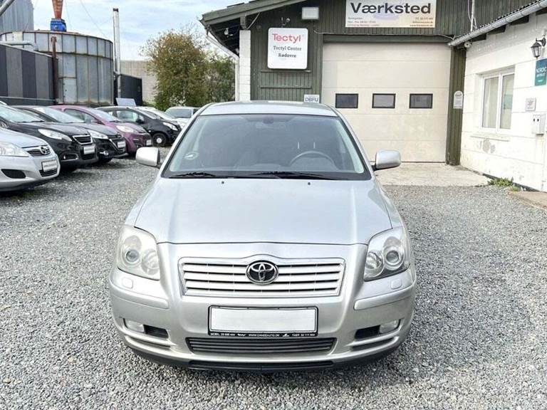 Toyota Avensis 2,0 Sol