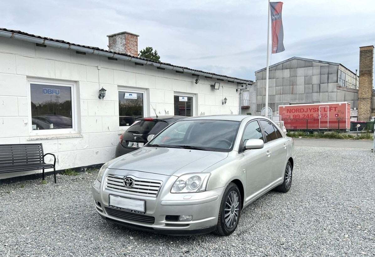 Toyota Avensis 2,0 Sol
