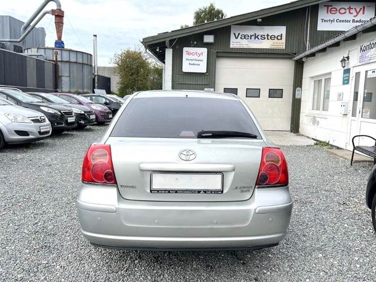 Toyota Avensis 2,0 Sol