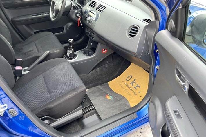 Blå Suzuki Swift fra 2006