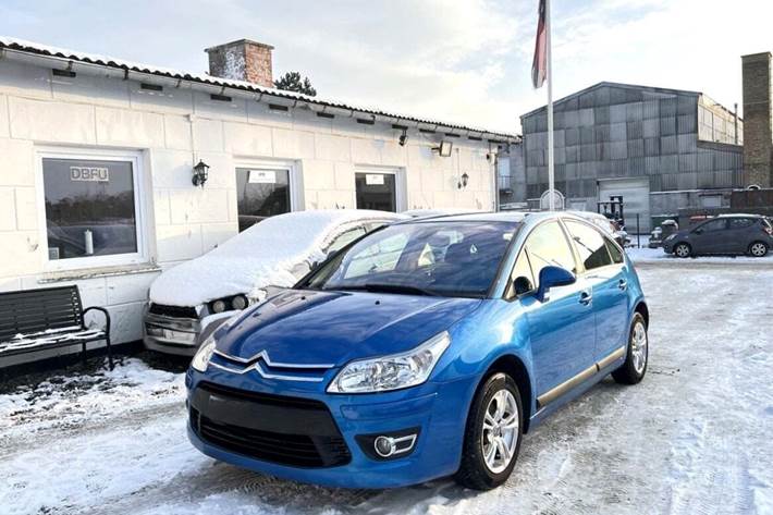 Blå Citroën C4 fra 2009