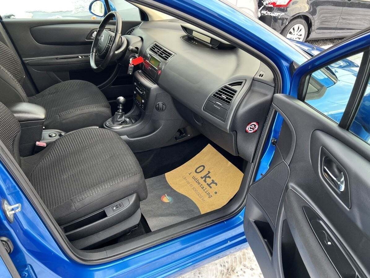 Blå Citroën C4 fra 2009