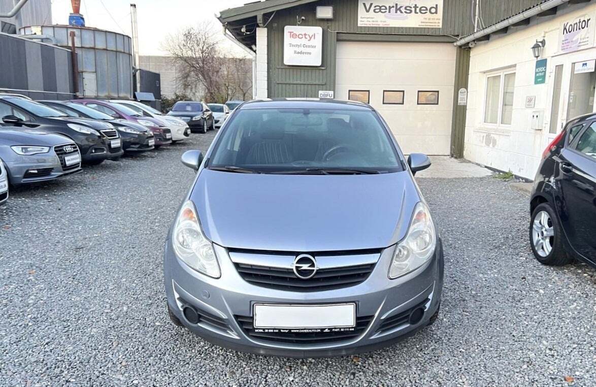 Opel Corsa 1,0 12V Edition