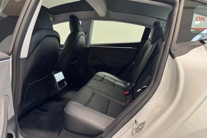 undefined Tesla Model 3 fra 2024