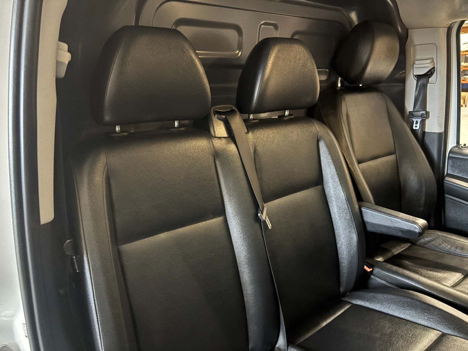 Hvid Mercedes Vito 119 fra 2020