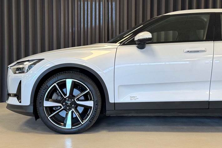 Grå Polestar 2 fra 2023