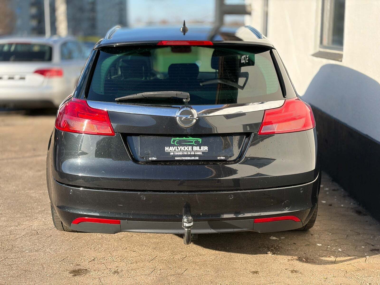 Sort Opel Insignia fra 2011