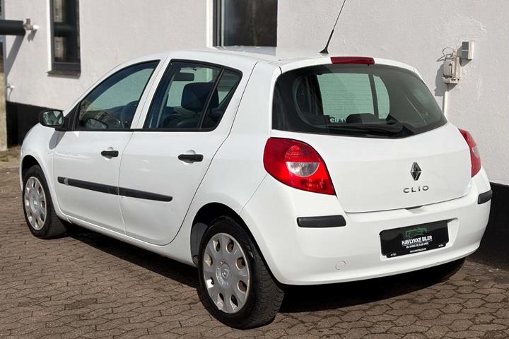 undefined Renault Clio II fra 2008 set udefra